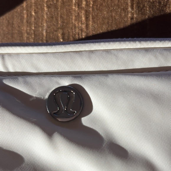 Lululemon Athletica White Crossbody Bag - Picture 2 of 8